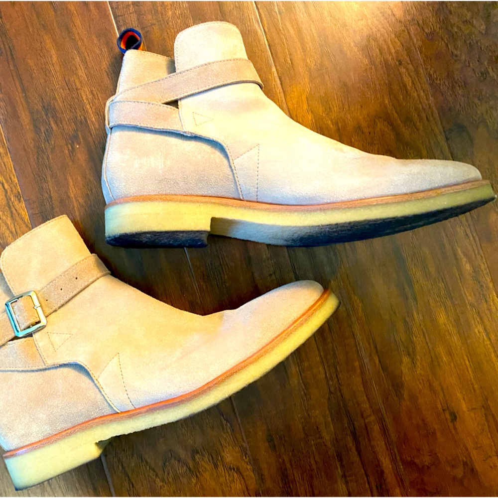 New Republic, tan Chelsea boot 🥾